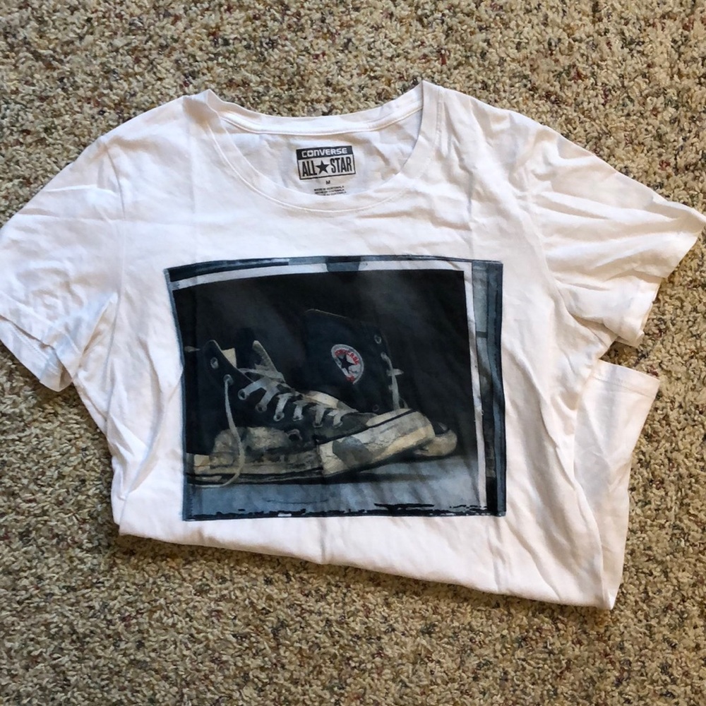Women’s Fitted Tee